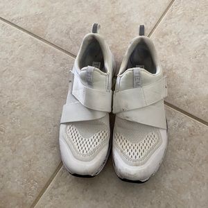 Tiem spin bike shoe with clips
